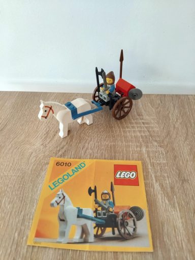 Lego 6010 Lion Knights Supply Wagon Lego 6010 Lion Knights Supply Wagon