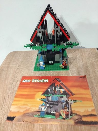 Lego Castle 6048 Dragon Knights Majisto's Magical Workshop cas015 cas249 Lego Castle 6048 Dragon Knights Majisto's Magical Workshop cas015 cas249