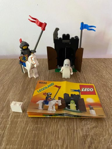 Lego Castle 6034 Black Knights Black Monarch's Ghost cas172 gen002 Lego Castle 6034 Black Knights Black Monarch's Ghost cas172 gen002